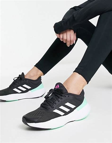 Schuhe und Bekleidung für Damen von adidas NMD 